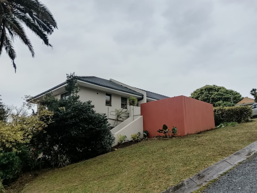 4 Bedroom Property for Sale in Beacon Bay North Eastern Cape